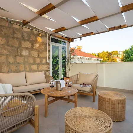 La Petra Holiday home *